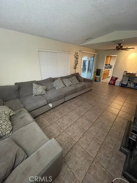 4454 Sacramento, Riverside, California 92504 home-pic-9