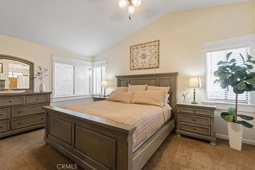 28697 Cloverleaf Place, Castaic, California 91384 home-pic-9