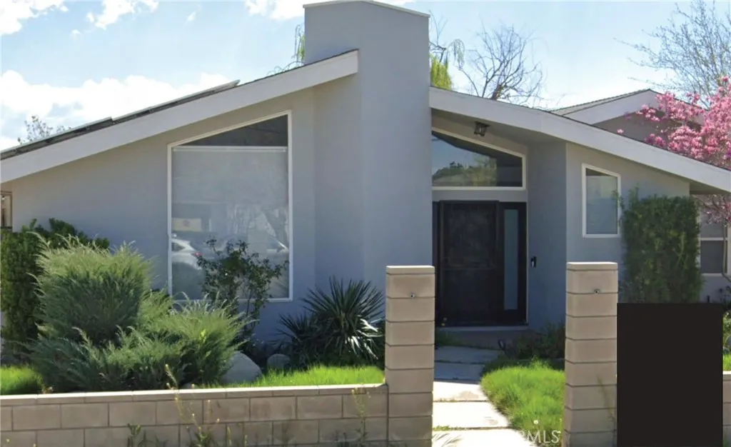 4330 W Avenue L2, Lancaster, California 93536 home-pic-1