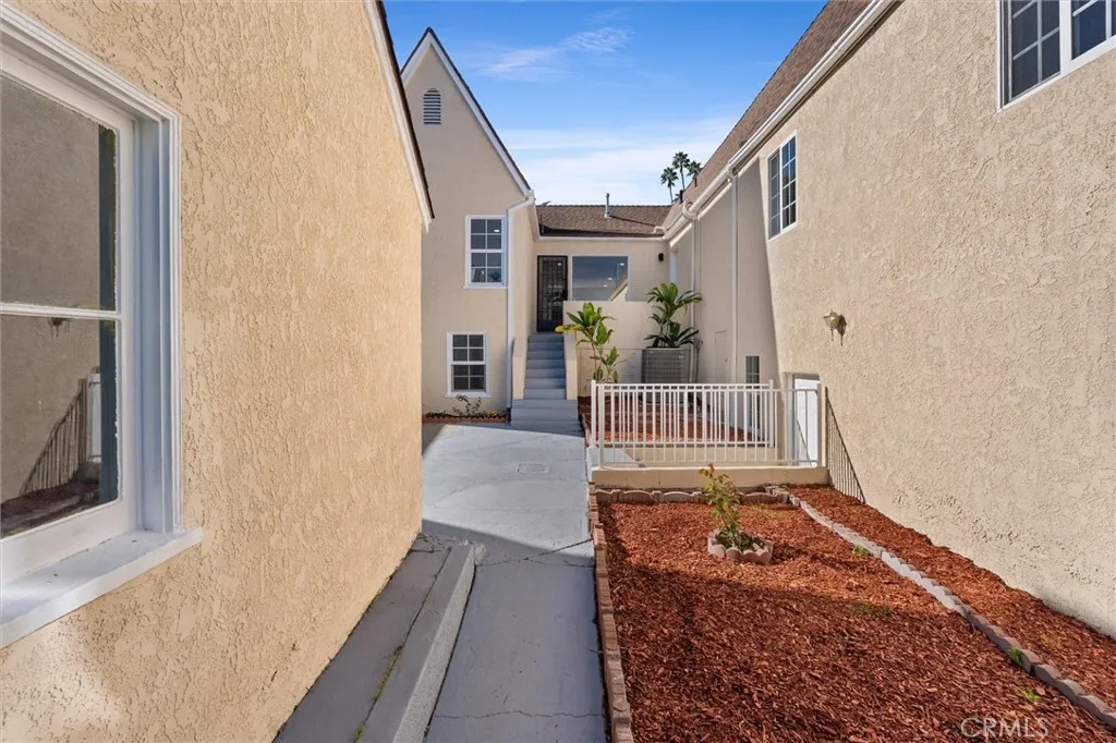1212 S Weymouth, San Pedro, California 90732 home-pic-65