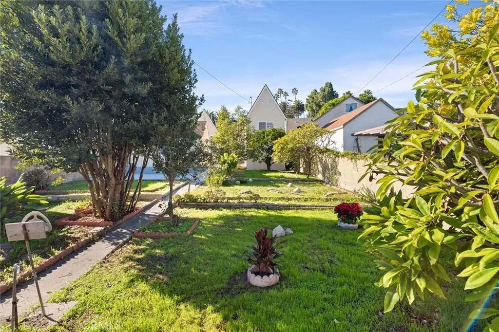 1212 S Weymouth, San Pedro, California 90732 home-pic-68