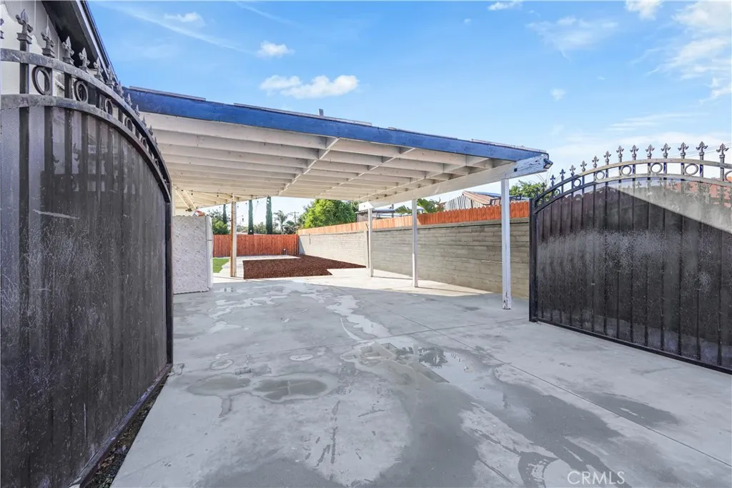 14935 Hibiscus, Fontana, California 92335 home-pic-24