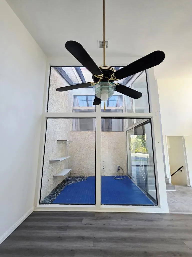gallery-image 4