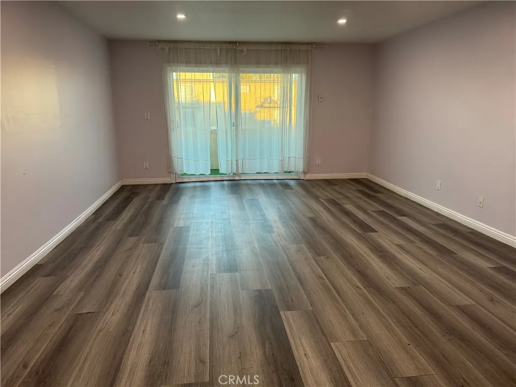 5412 Lindley 110, Encino, California 91316 home-pic-7