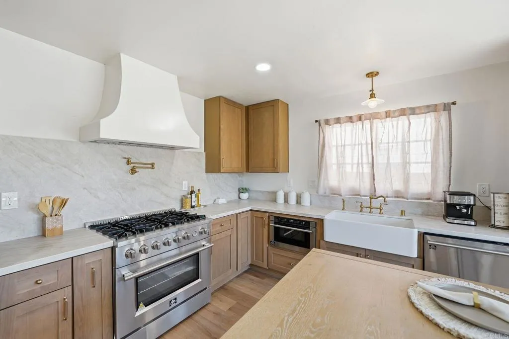 4920 Elsa Road, San Diego, California 92120 home-pic-4