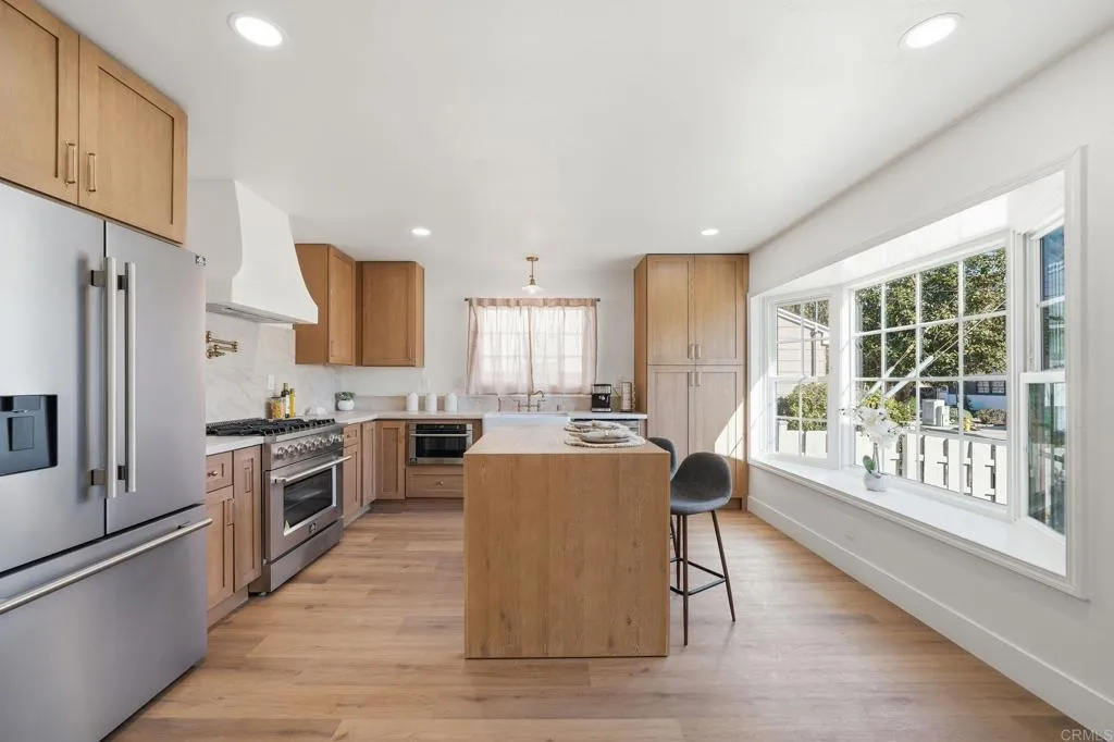 4920 Elsa Road, San Diego, California 92120 home-pic-10