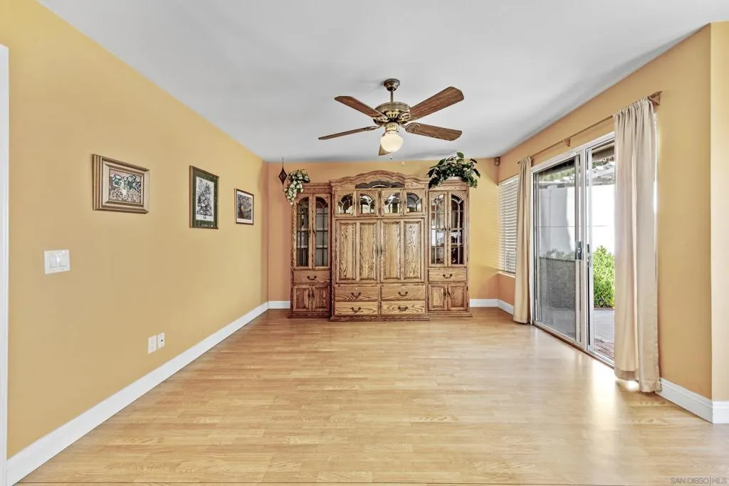 2100 Waterside Dr, Chula Vista, California 91913 home-pic-4