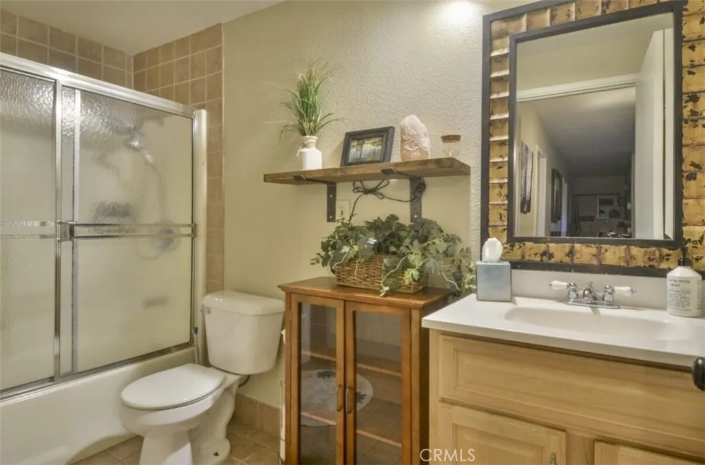 664 Circle, Lake Arrowhead, California 92352 home-pic-22