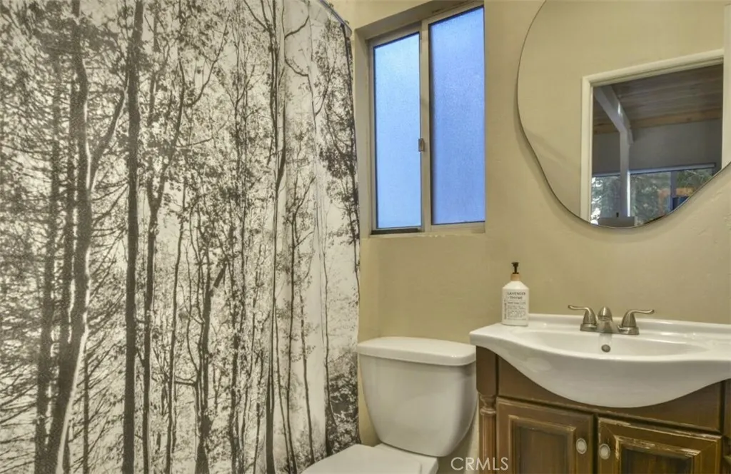 664 Circle, Lake Arrowhead, California 92352 home-pic-15