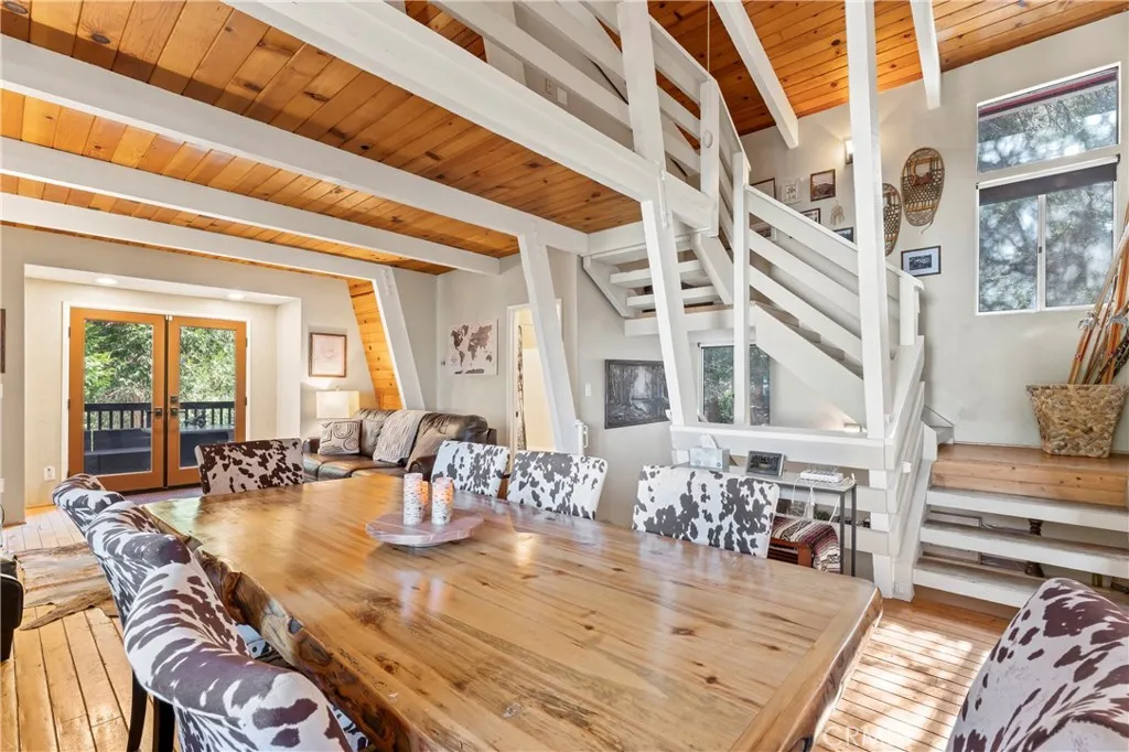 664 Circle, Lake Arrowhead, California 92352 home-pic-14
