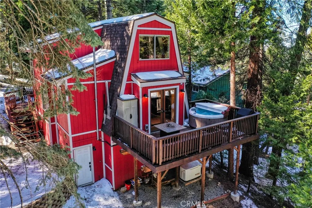 664 Circle, Lake Arrowhead, California 92352 home-pic-26