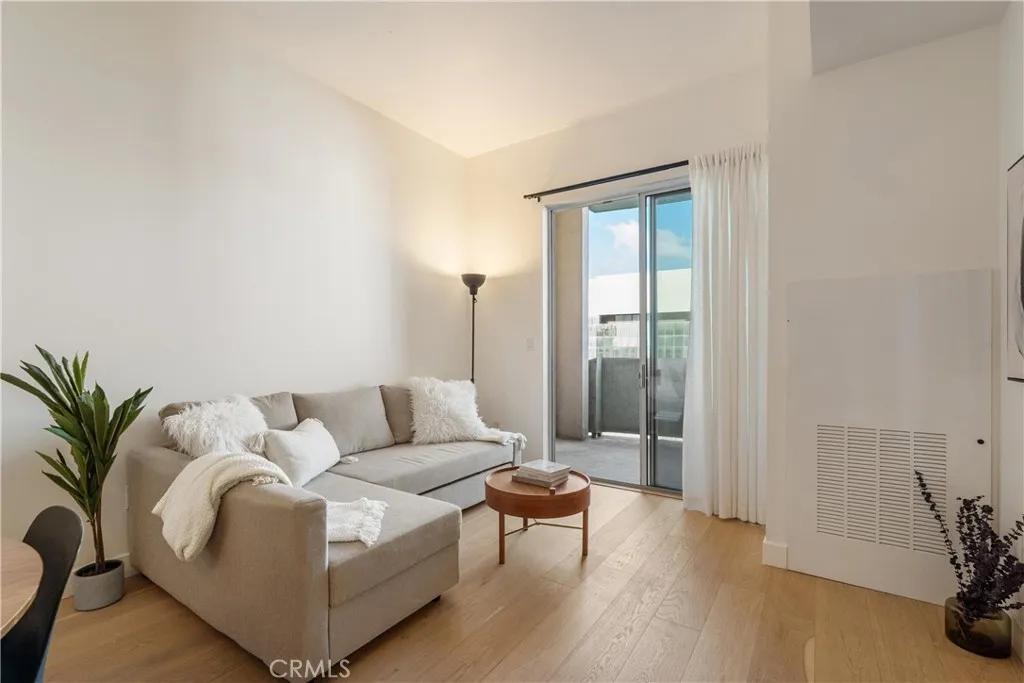 488 E Ocean Boulevard 1209, Long Beach, California 90802 home-pic-4