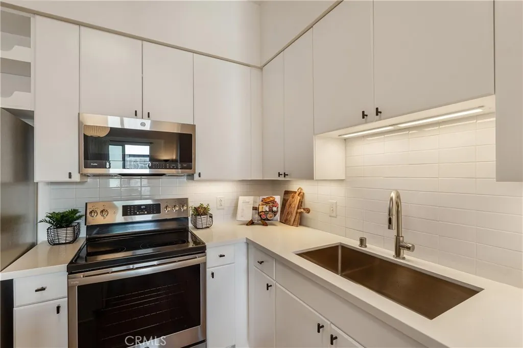 488 E Ocean Boulevard 1209, Long Beach, California 90802 home-pic-6