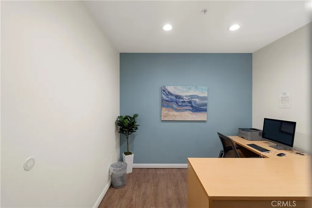 488 E Ocean Boulevard 1209, Long Beach, California 90802 home-pic-25