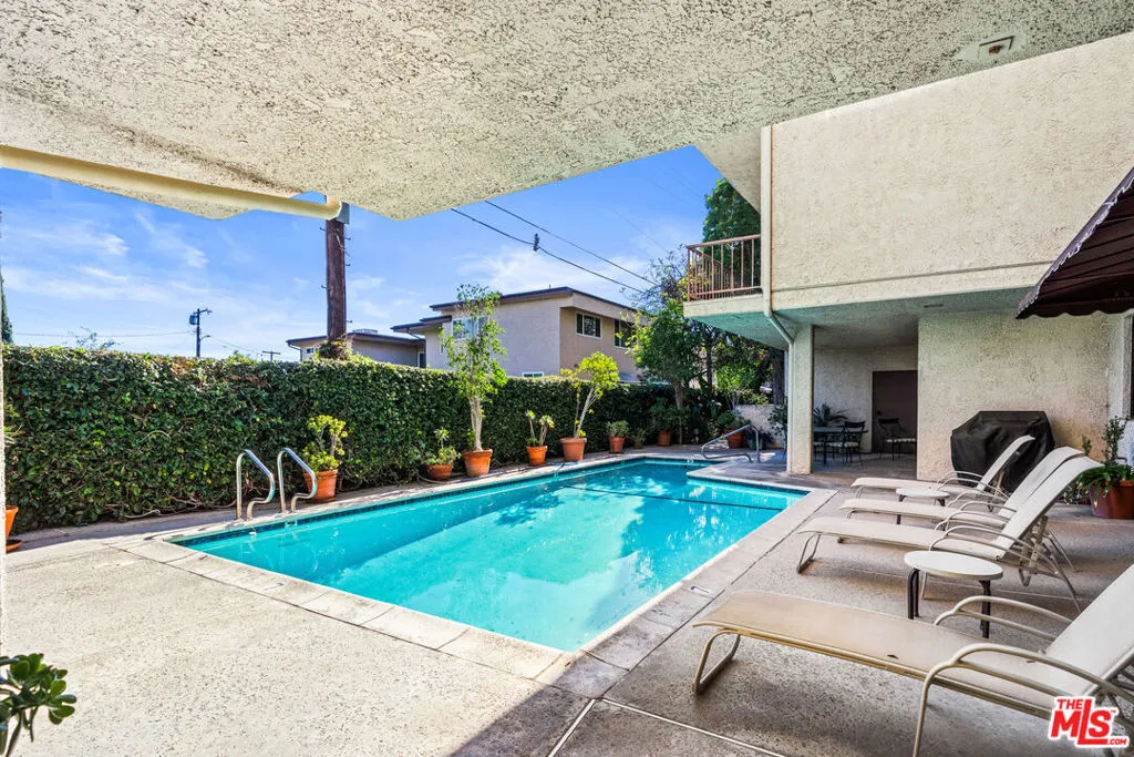 4454 Ventura Canyon Avenue 103, Sherman Oaks, California 91423 home-pic-49