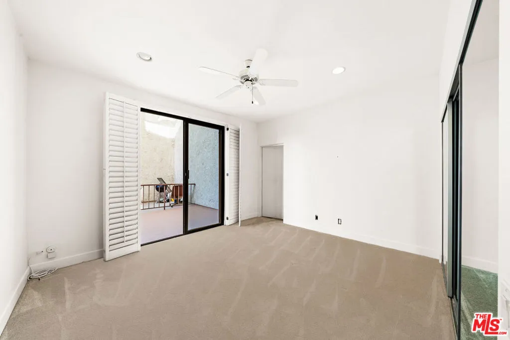 4454 Ventura Canyon Avenue 103, Sherman Oaks, California 91423 home-pic-30
