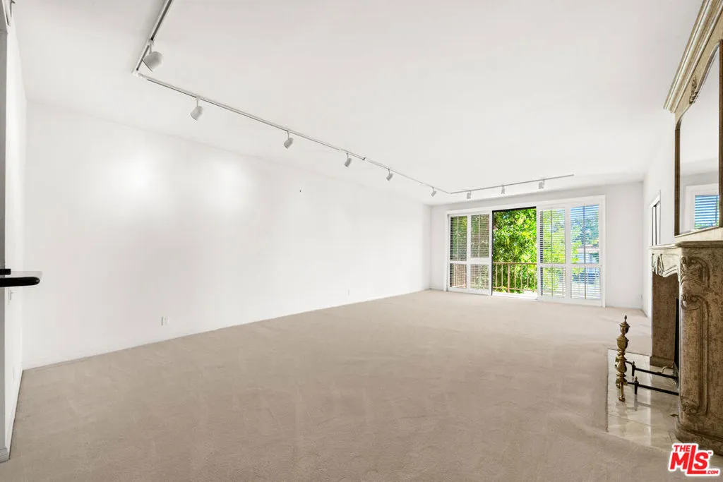 4454 Ventura Canyon Avenue 103, Sherman Oaks, California 91423 home-pic-48