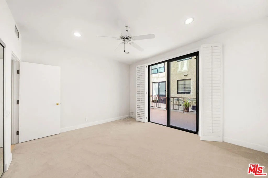 4454 Ventura Canyon Avenue 103, Sherman Oaks, California 91423 home-pic-27