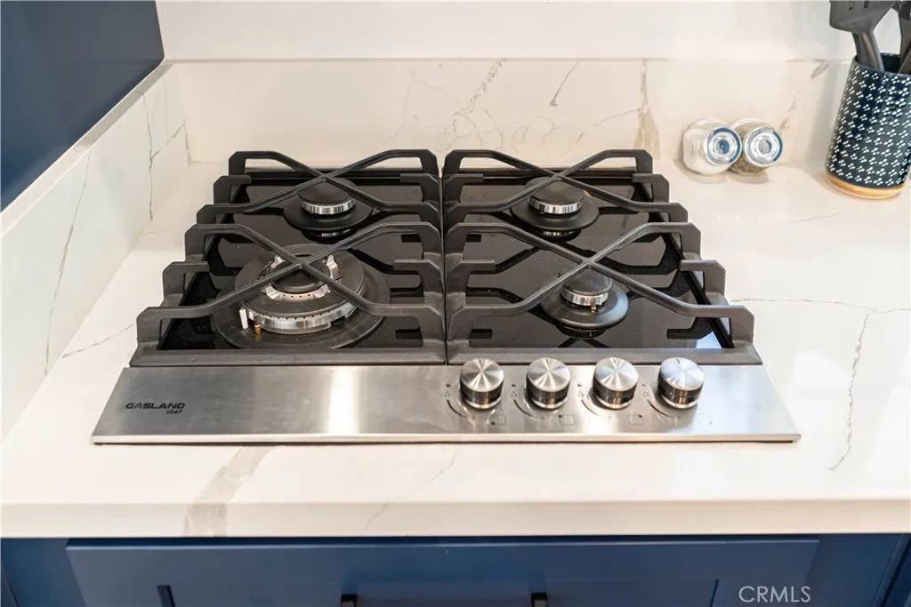 1513 W 215th Street, Torrance, California 90501 home-pic-35