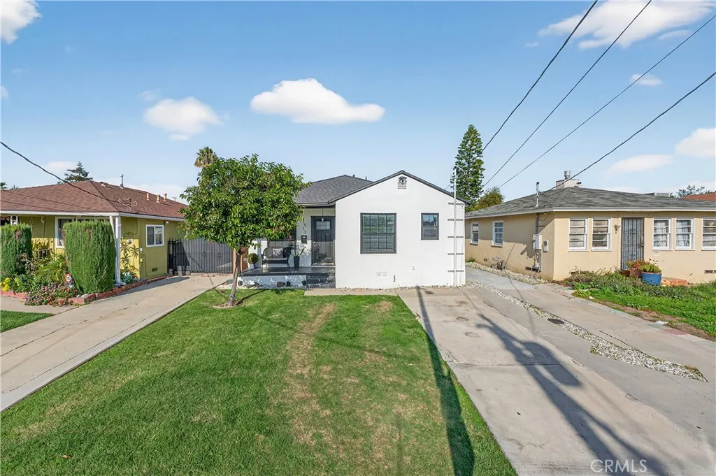 1513 W 215th Street, Torrance, California 90501 home-pic-0