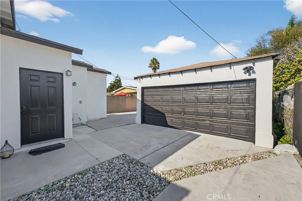 1513 W 215th Street, Torrance, California 90501 home-pic-27