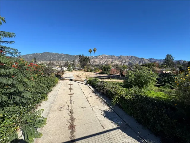 397 W Mendocino, Altadena, California 91001