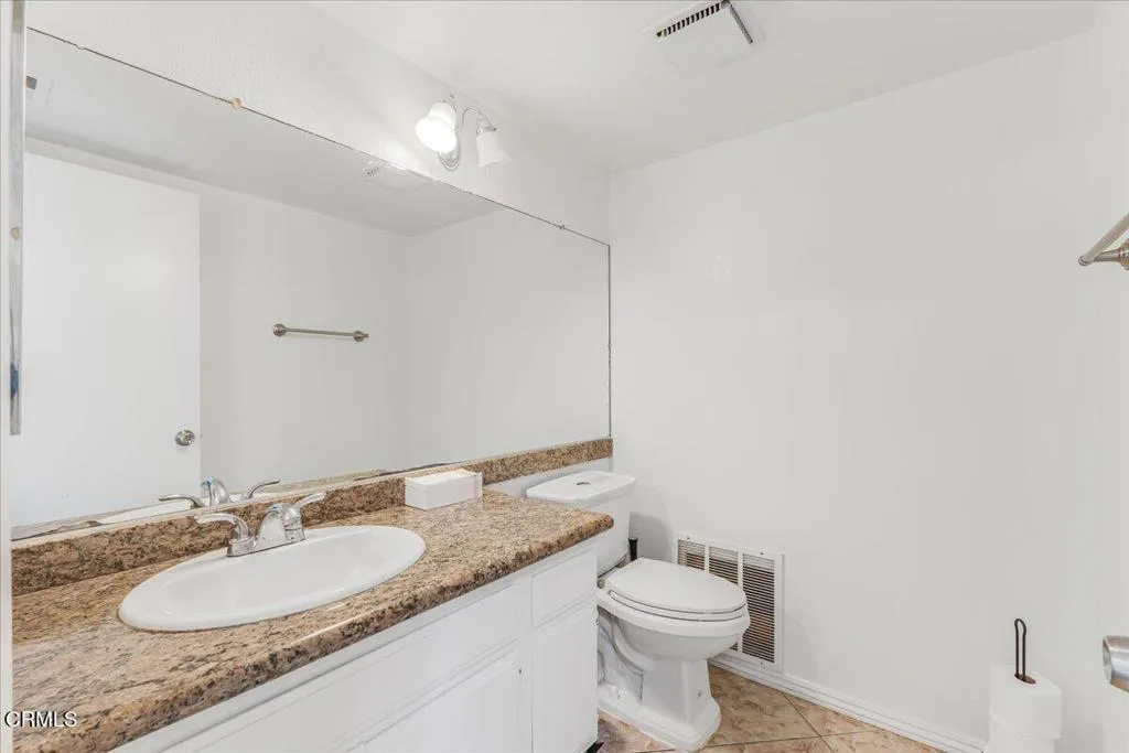 3630 Dallas Drive, Oxnard, California 93033 home-pic-11