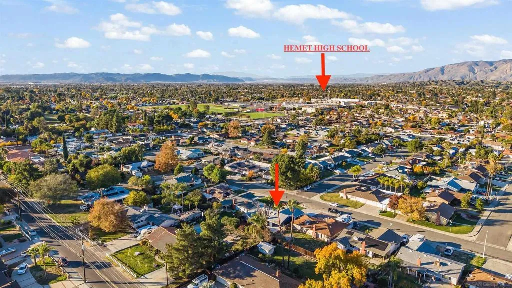 27485 Bancroft Way, Hemet, California 92544 home-pic-4