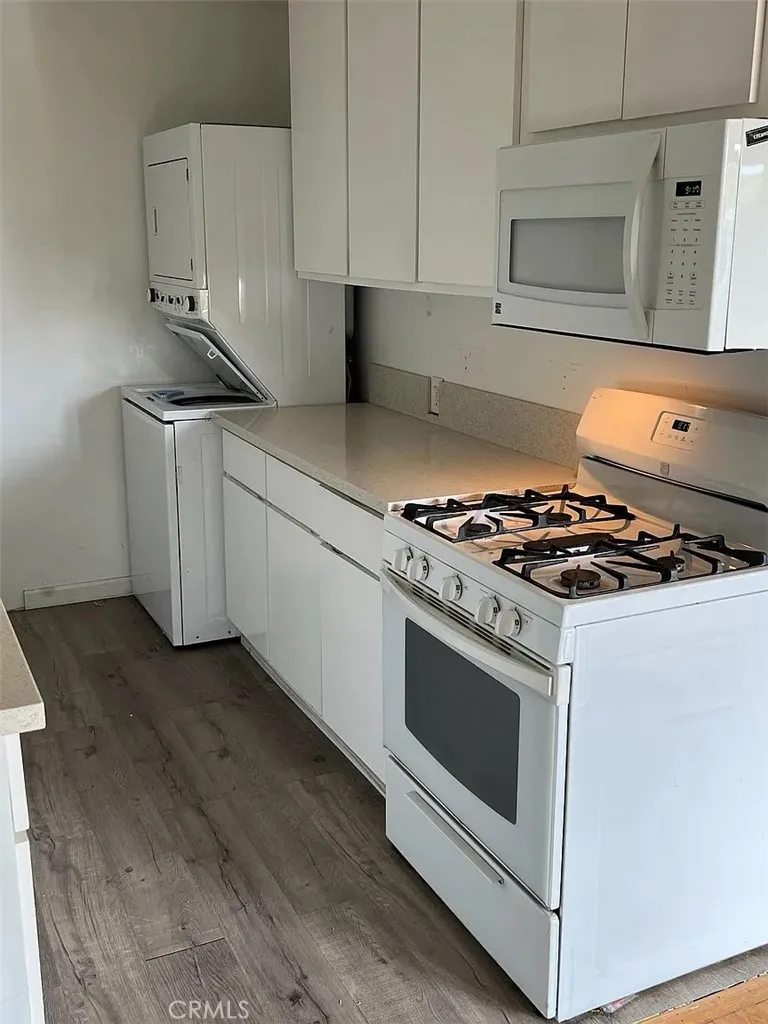 2302 Oak Street, Santa Monica, California 90405 home-pic-19