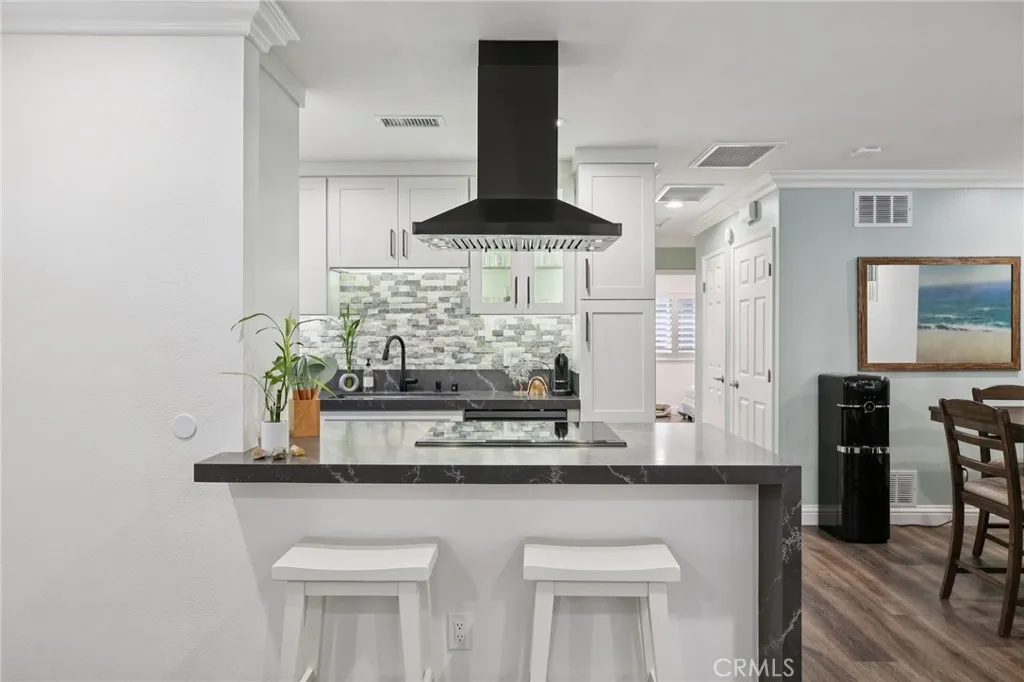 16407 De Anza, Huntington Beach, California 92649 home-pic-10