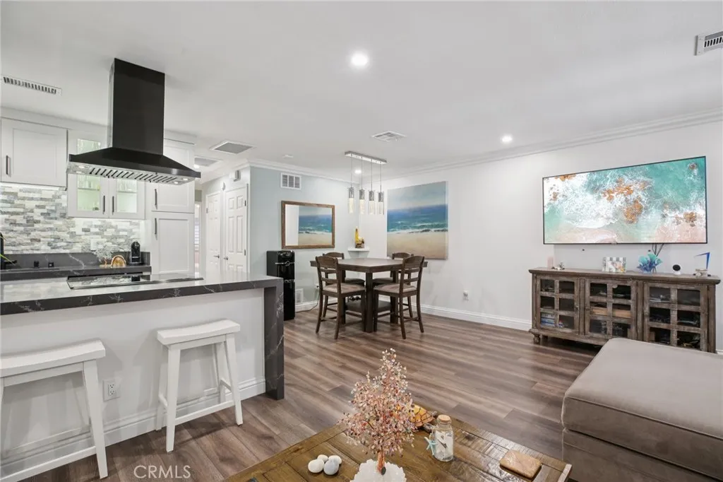 16407 De Anza, Huntington Beach, California 92649 home-pic-0