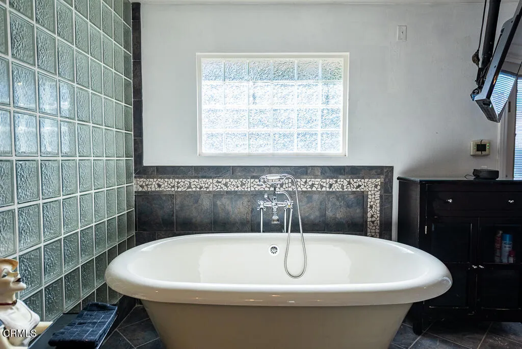 251 Asta Court, Thousand Oaks, California 91320 home-pic-21