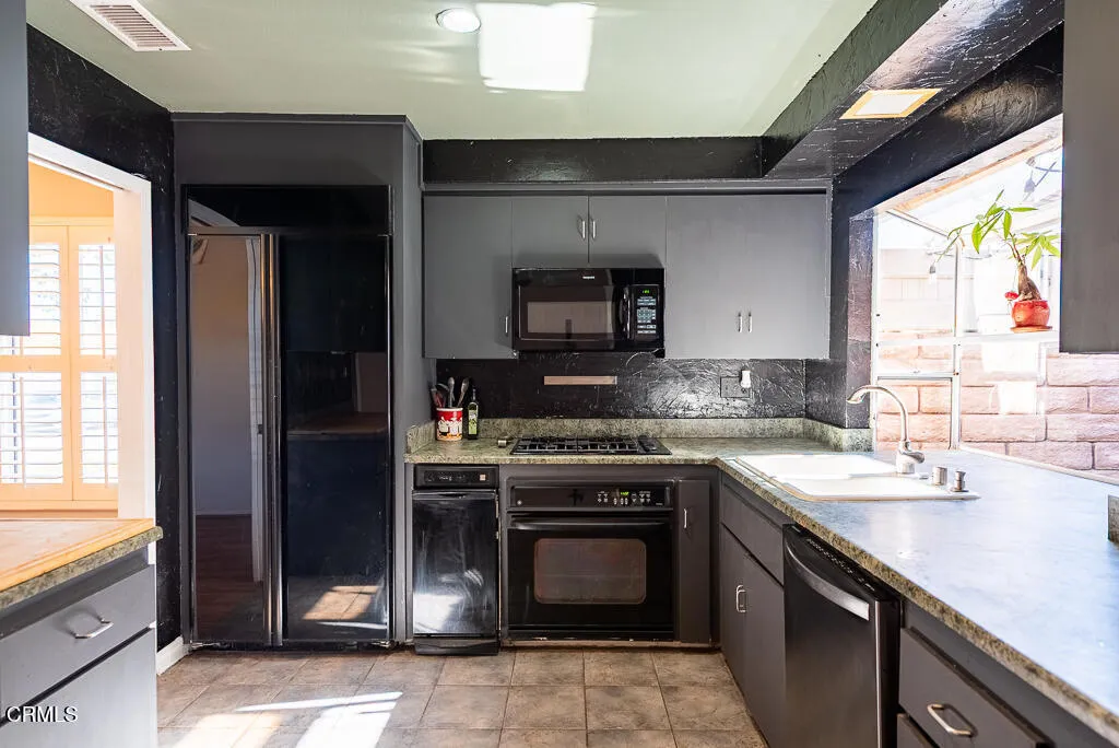 251 Asta Court, Thousand Oaks, California 91320 home-pic-7