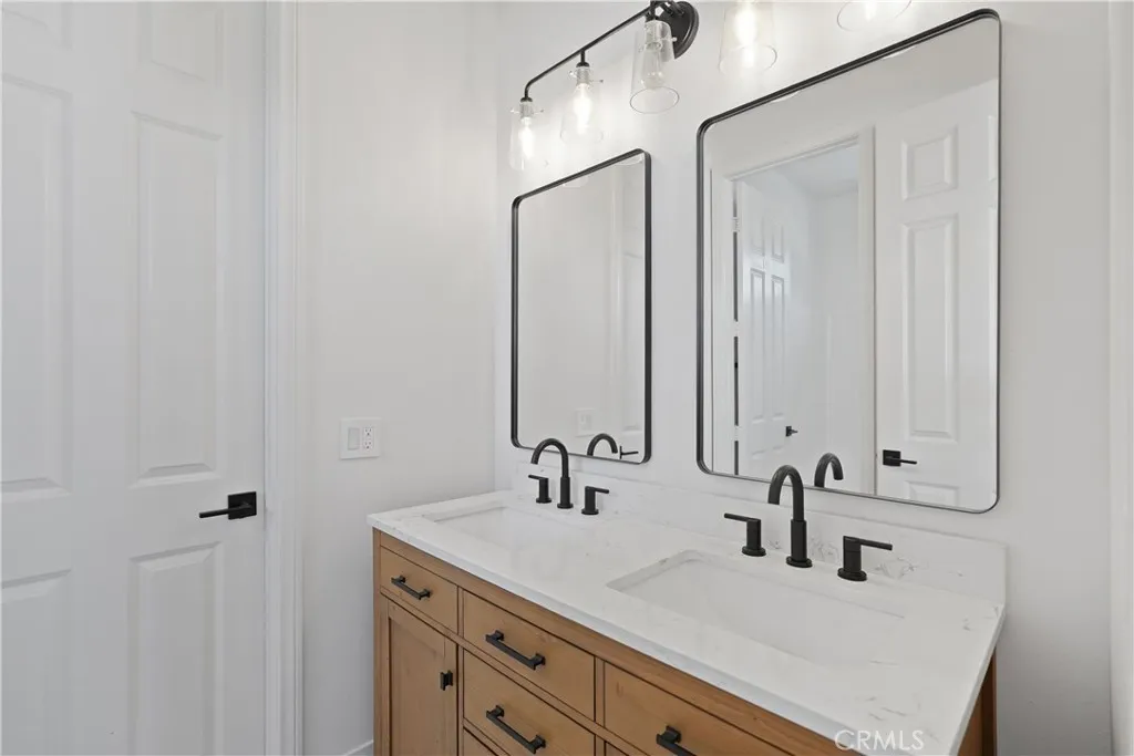 35987 Corte Renata, Murrieta, California 92562 home-pic-44