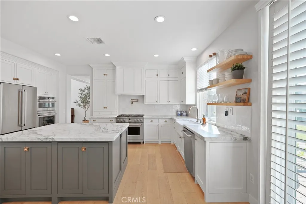 35987 Corte Renata, Murrieta, California 92562 home-pic-25