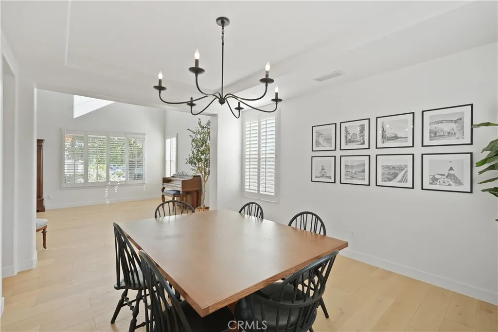35987 Corte Renata, Murrieta, California 92562 home-pic-19