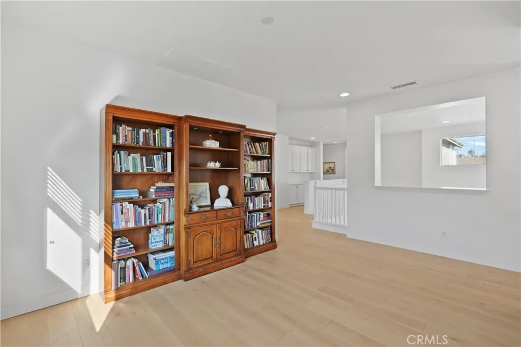 35987 Corte Renata, Murrieta, California 92562 home-pic-60