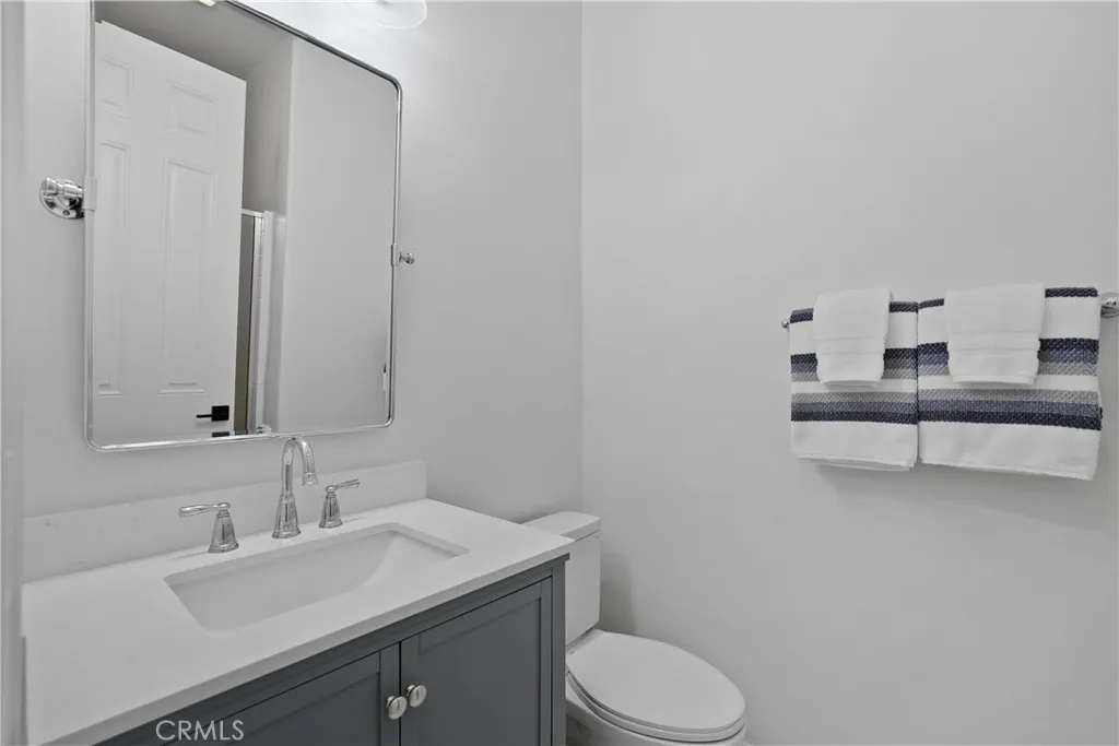35987 Corte Renata, Murrieta, California 92562 home-pic-36