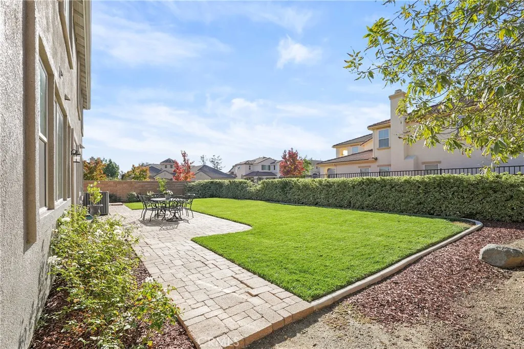 35987 Corte Renata, Murrieta, California 92562 home-pic-68
