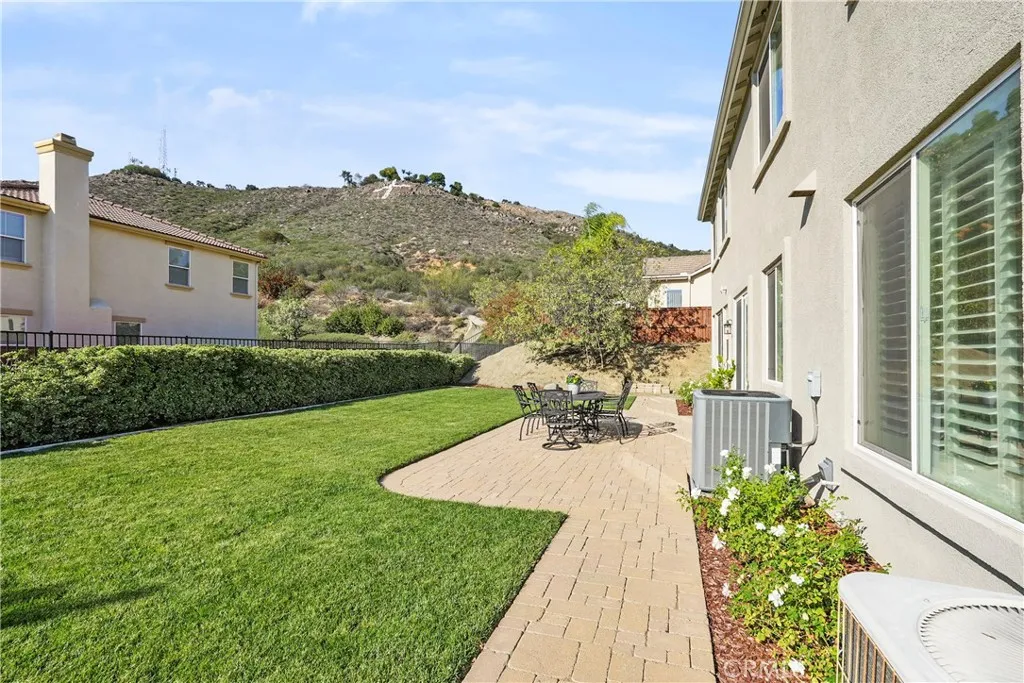 35987 Corte Renata, Murrieta, California 92562 home-pic-72
