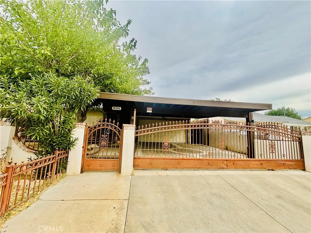38326 16th E, Palmdale, California 93550 home-pic-0