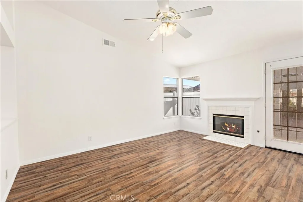 2985 Pembroke, Hemet, California 92545 home-pic-5