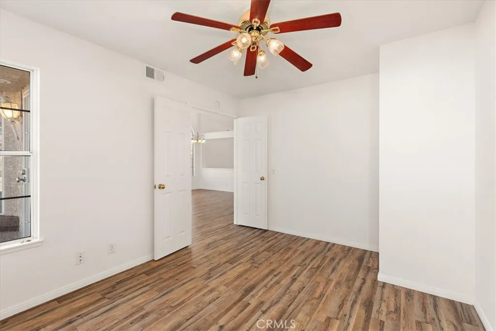 2985 Pembroke, Hemet, California 92545 home-pic-20