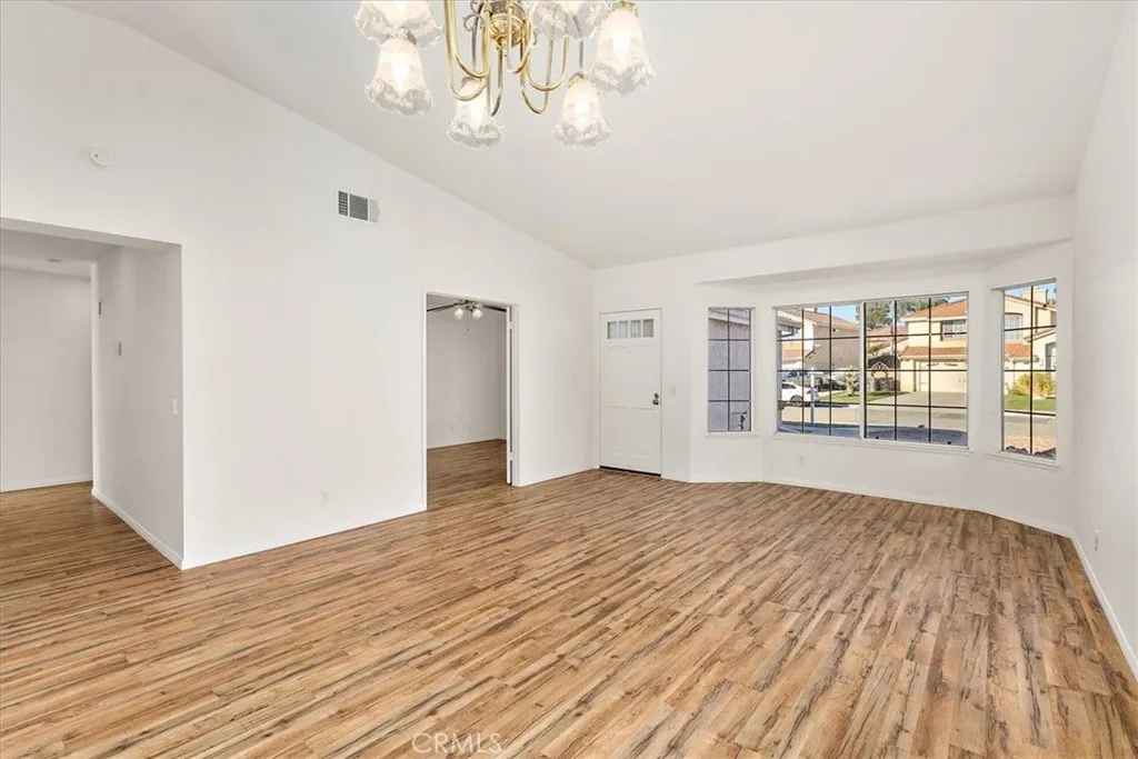 2985 Pembroke, Hemet, California 92545 home-pic-2