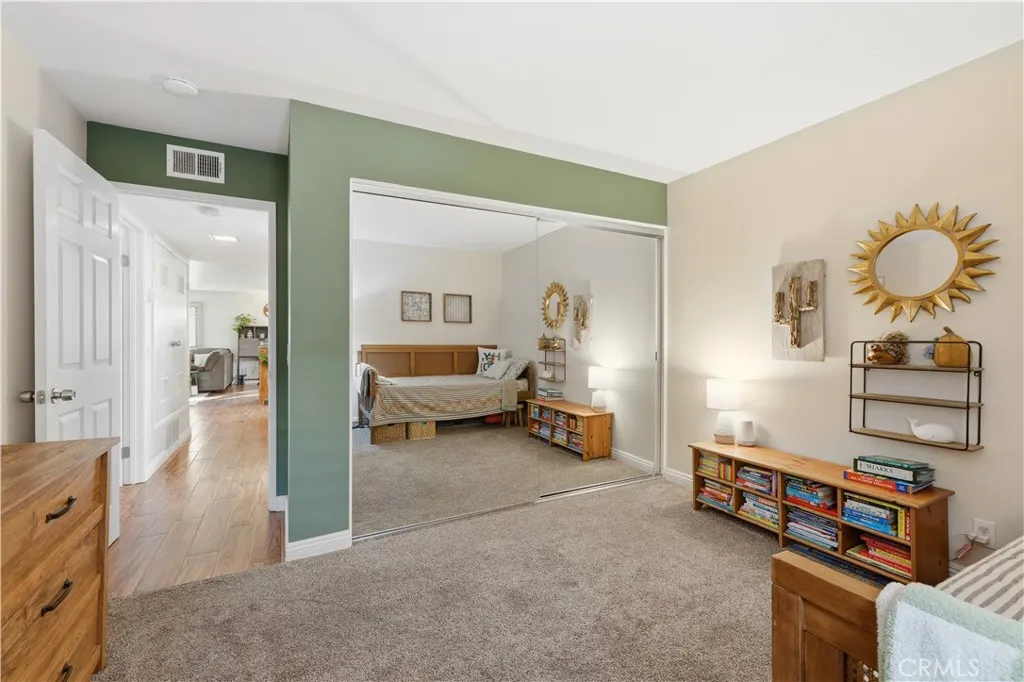 2051 Orizaba 1, Signal Hill, California 90755 home-pic-20