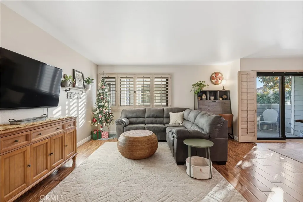 2051 Orizaba 1, Signal Hill, California 90755 home-pic-5