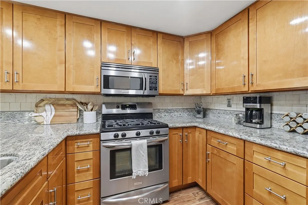 2051 Orizaba 1, Signal Hill, California 90755 home-pic-16