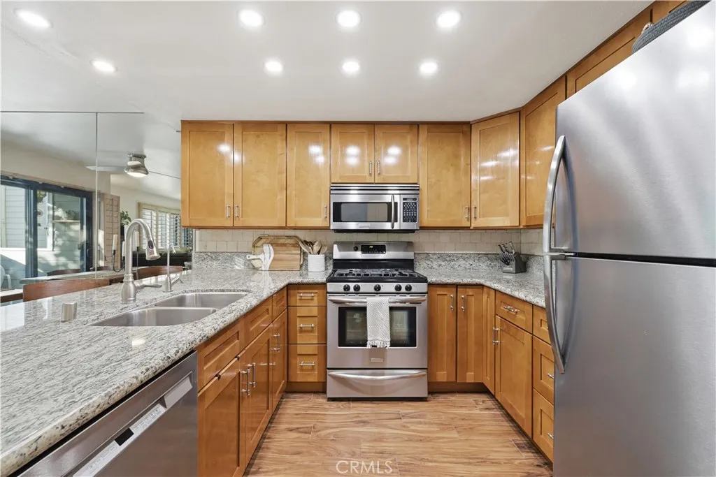 2051 Orizaba 1, Signal Hill, California 90755 home-pic-14