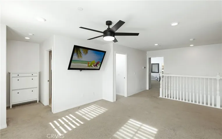 "UNSTAGED Photo" Upstairs Loft