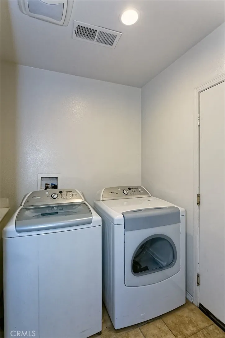 12380 Domingo, Victorville, California 92392 home-pic-19